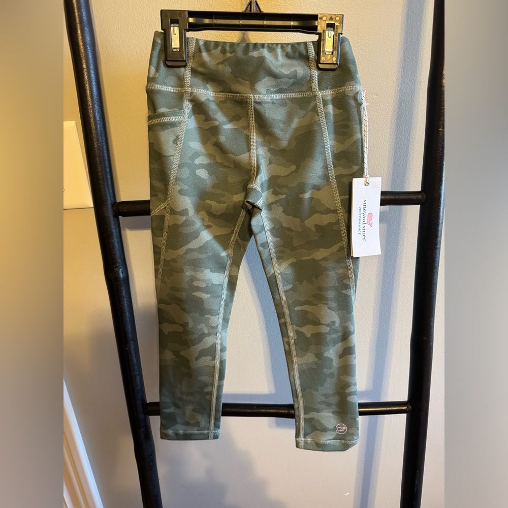 Camo toddler Vineyard Vines leggings NWT
